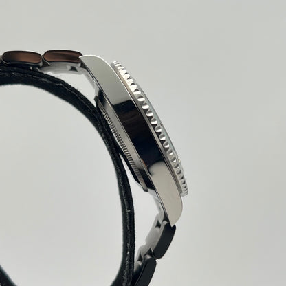 사전 소유 롤렉스 서브 마리너 날짜 126610LV 굴 팔찌 검은 41mm