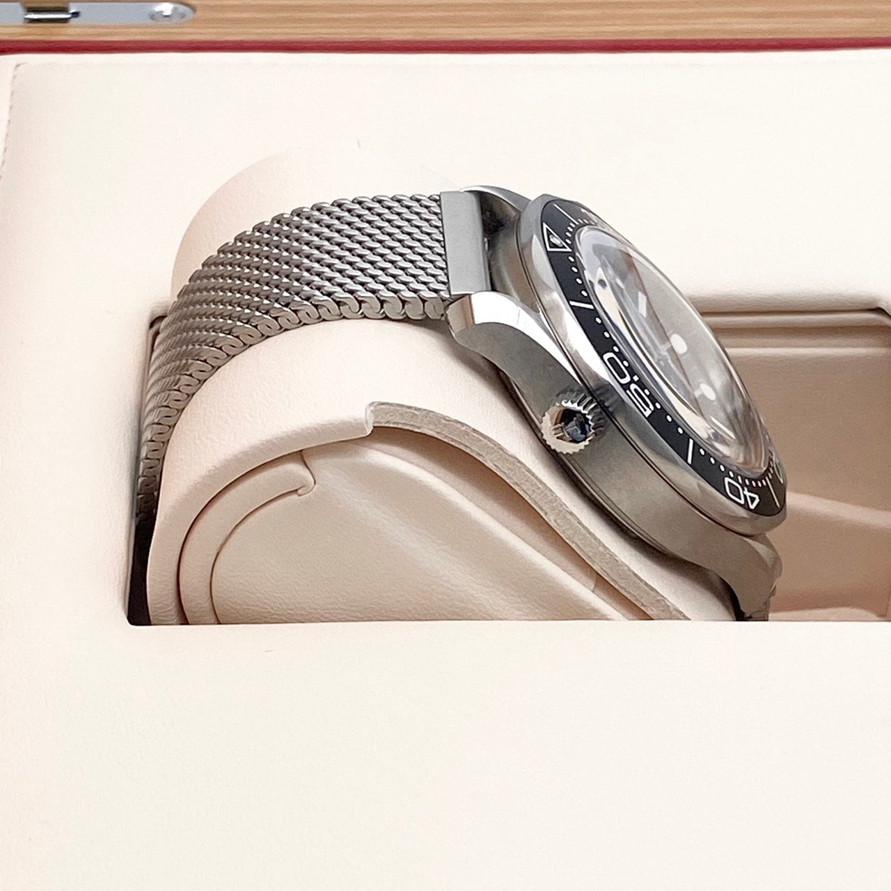 2024 년에 사전 최신 릴리스! [희귀 제품!] 저렴한 가격으로 판매] OMEGA SEAMASTER DIVER 300 210.30.42.20.01.010 Black 42mm