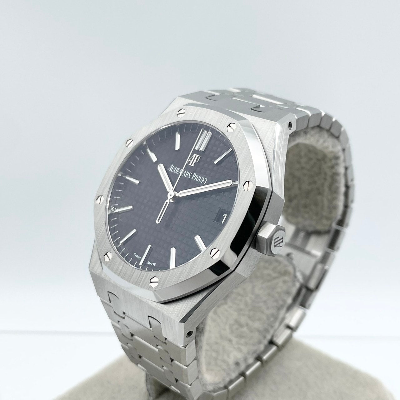プレオウンド オーデマピゲ ロイヤルオーク 15500ST.OO.1220ST.03 ブラック 41mm