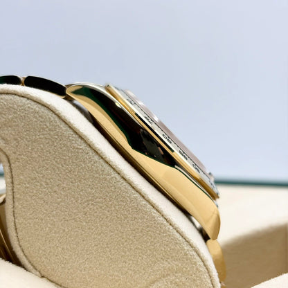 プレオウンド ロレックス デイトナ 116508 ゴールデンブラック 40mm