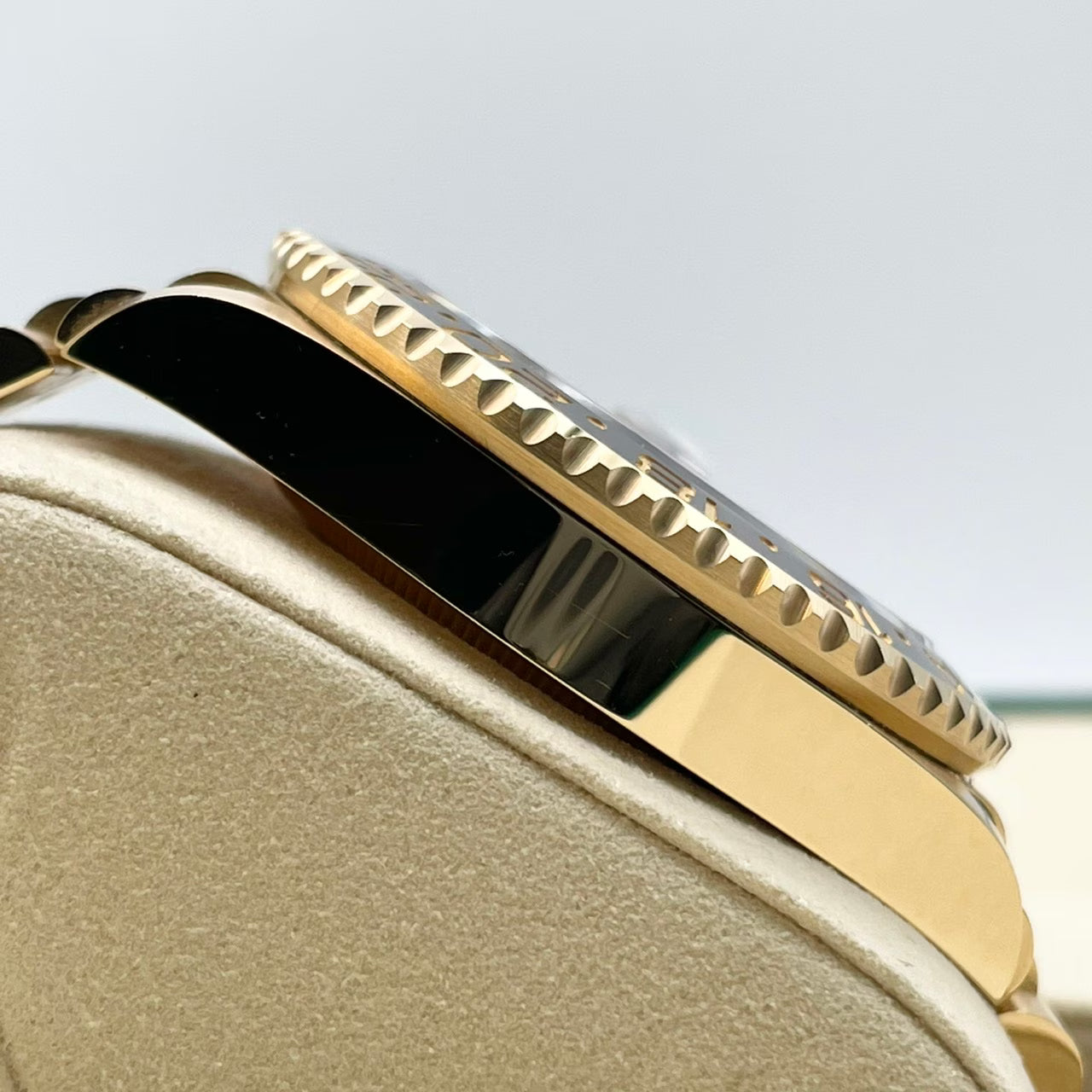 プレオウンド ロレックス GMTマスターII 126718GRNR イエローゴールド ジュビリーブレス ブラック 40mm