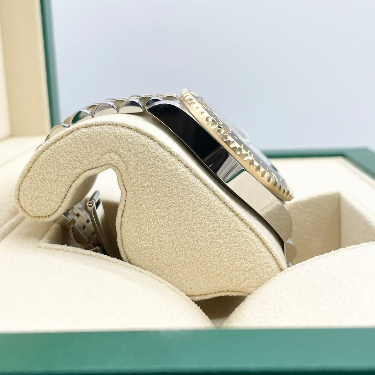 Pre-Owned [New 2023] Rolex GMT Master II 126713GRNR Black 40mm