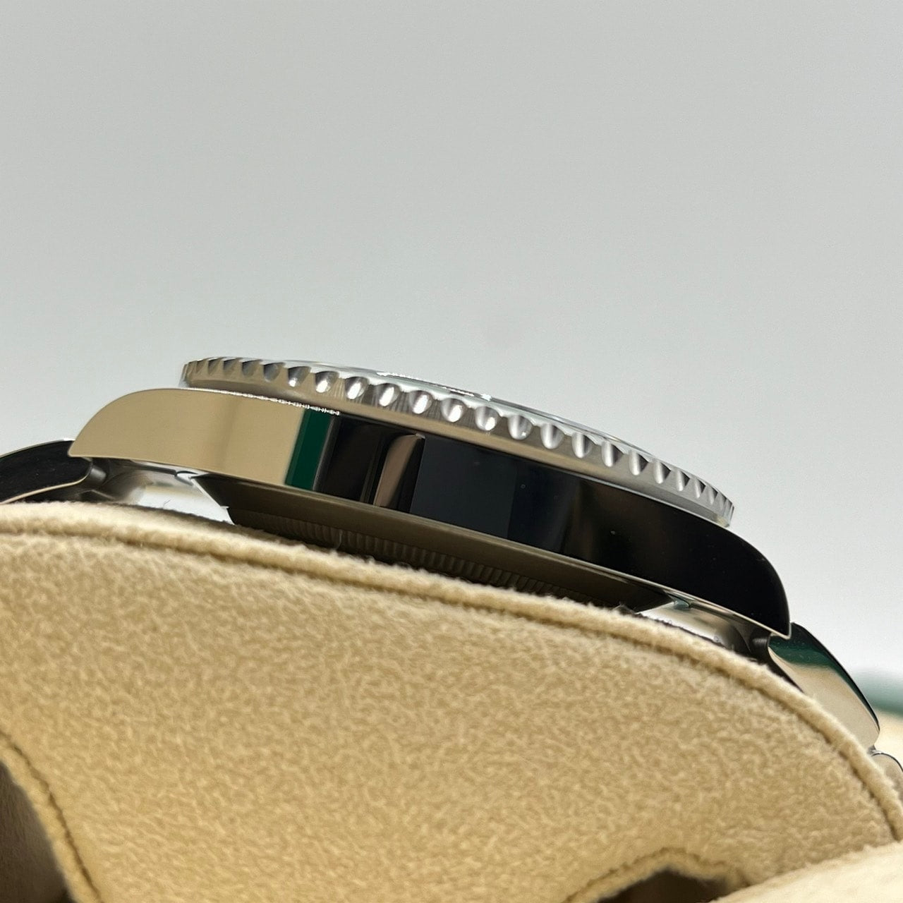 Pre-Owned Rolex Submariner Date 126610LV Oyster Bracelet Black Green 41mm