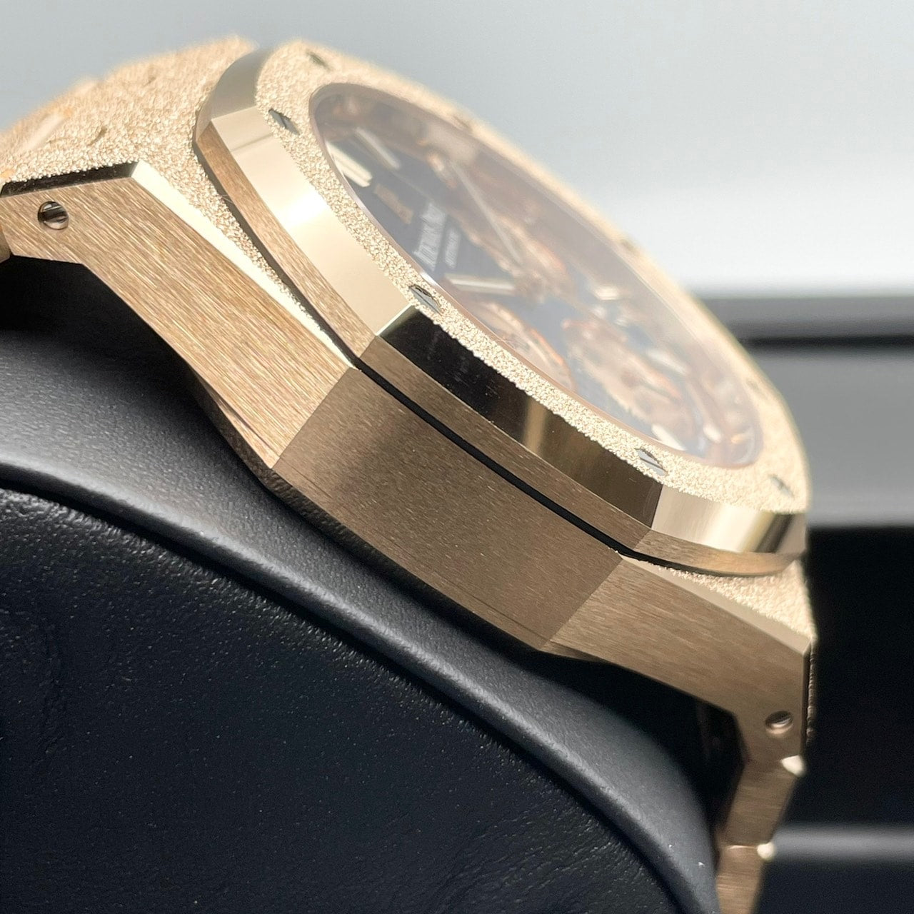 Pre-Owned Audemars Piguet Royal Oak 26239OR.GG.1224OR.01 Frosted Gold Blue Grand Tapestry 41mm