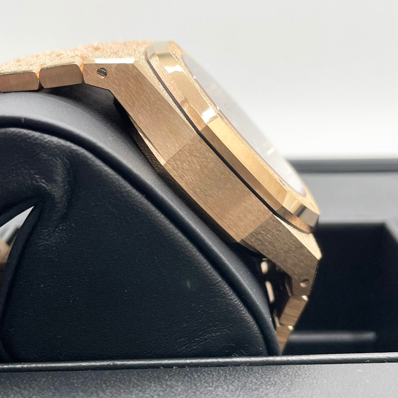 Pre-Owned Audemars Piguet Royal Oak 26239OR.GG.1224OR.01 Frosted Gold Blue Grand Tapestry 41mm