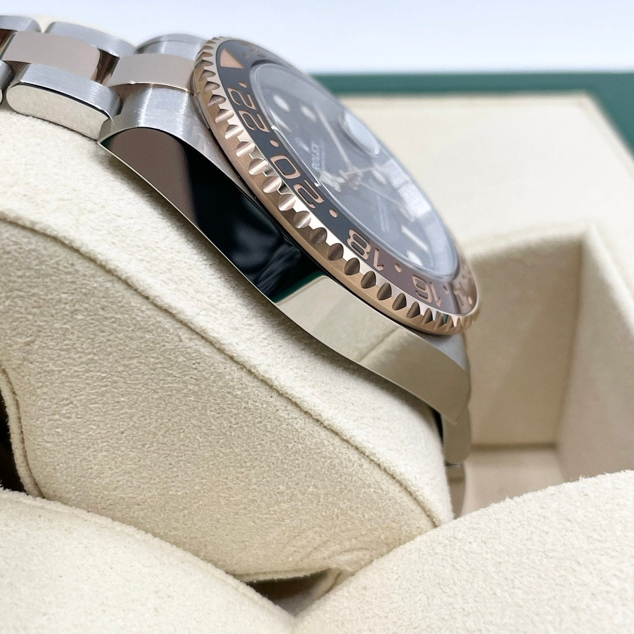 롤렉스 GMT 마스터 II 126711CHNR Black 40mm