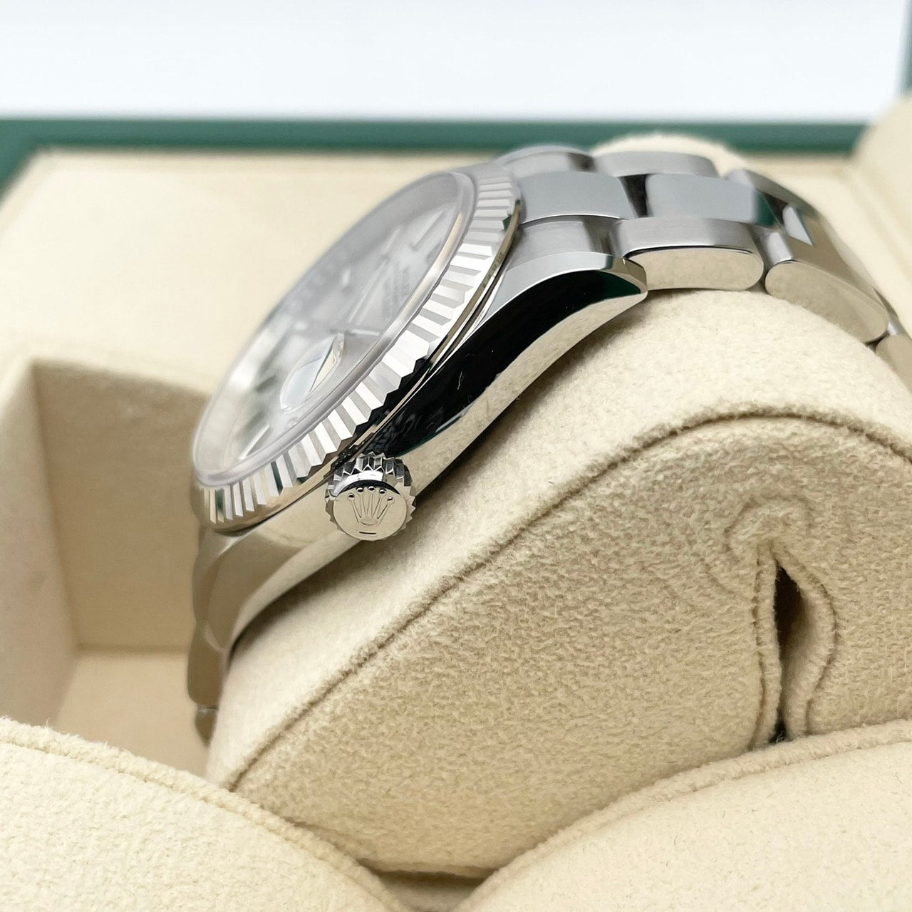プレオウンド ロレックス デイトジャスト 126234 シルバー オイスターブレス 36mm