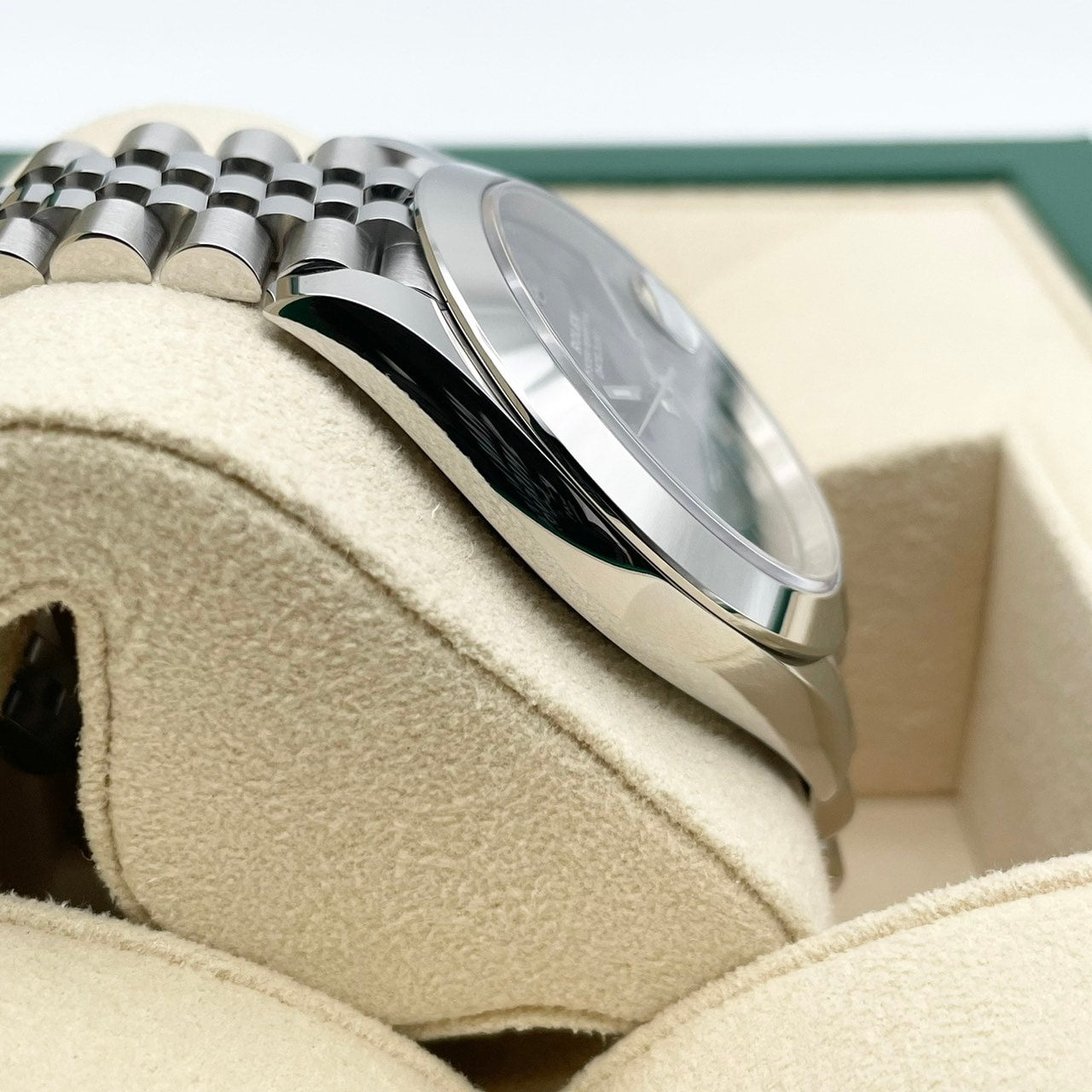 プレオウンド ロレックス デイトジャスト 126300 スレートローマ ジュビリーブレス 41mm