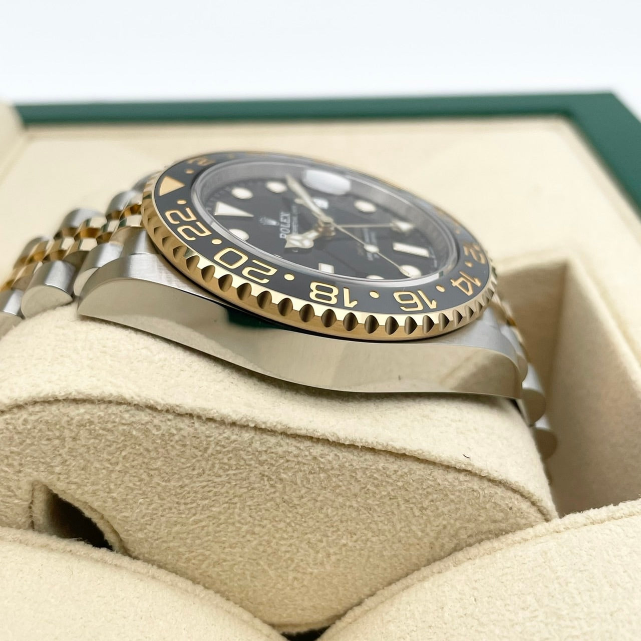 롤렉스 GMT 마스터 II 126713GRNR 블랙 40mm