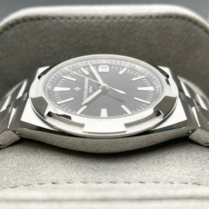 Vacheron Constantin Overseas 4520V/210A-B483 Stainless Steel Black 41mm
