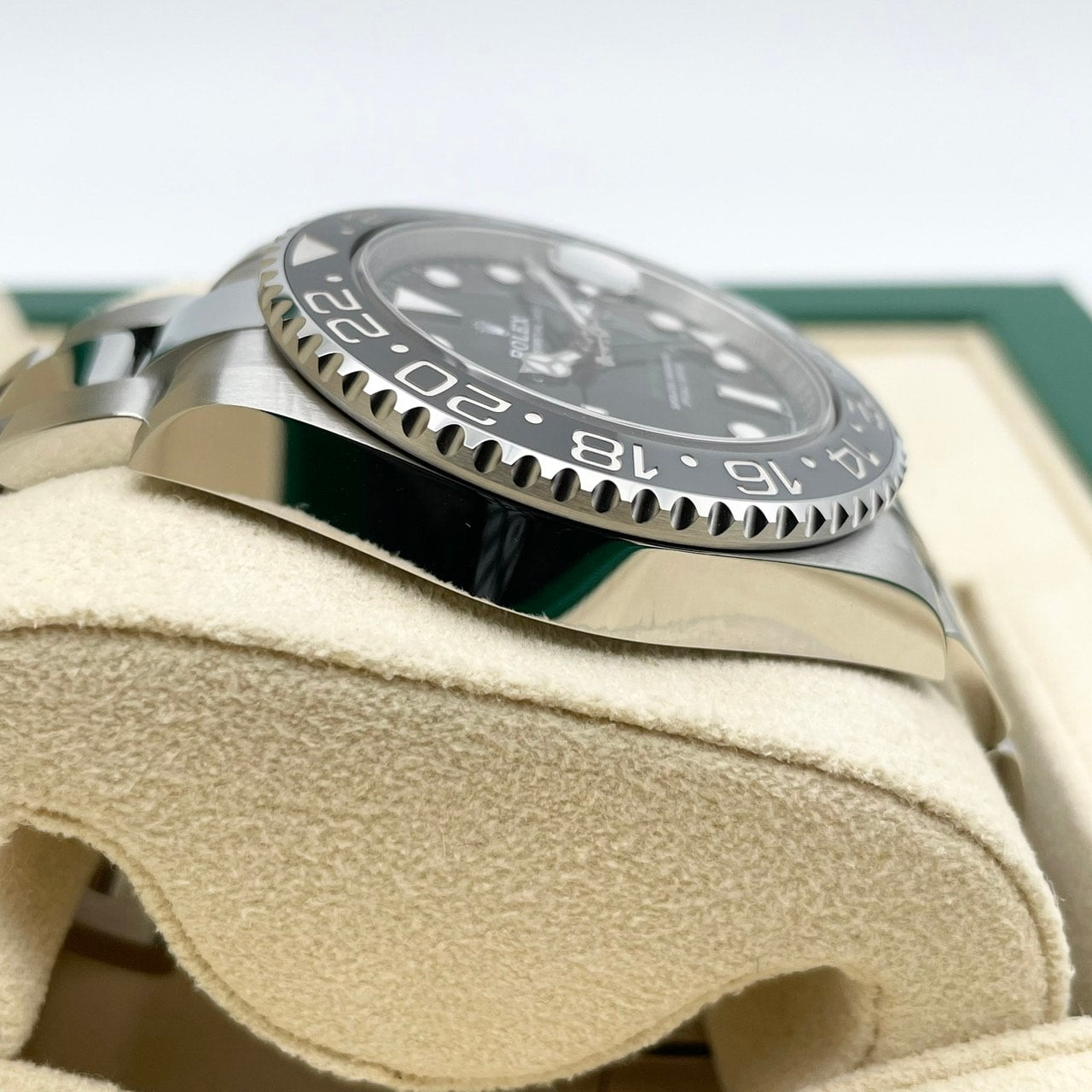 [2024 년의 새로운 릴리스! ! Rolex GMT 마스터 II 126710GRNR 검은 굴 팔찌 40mm