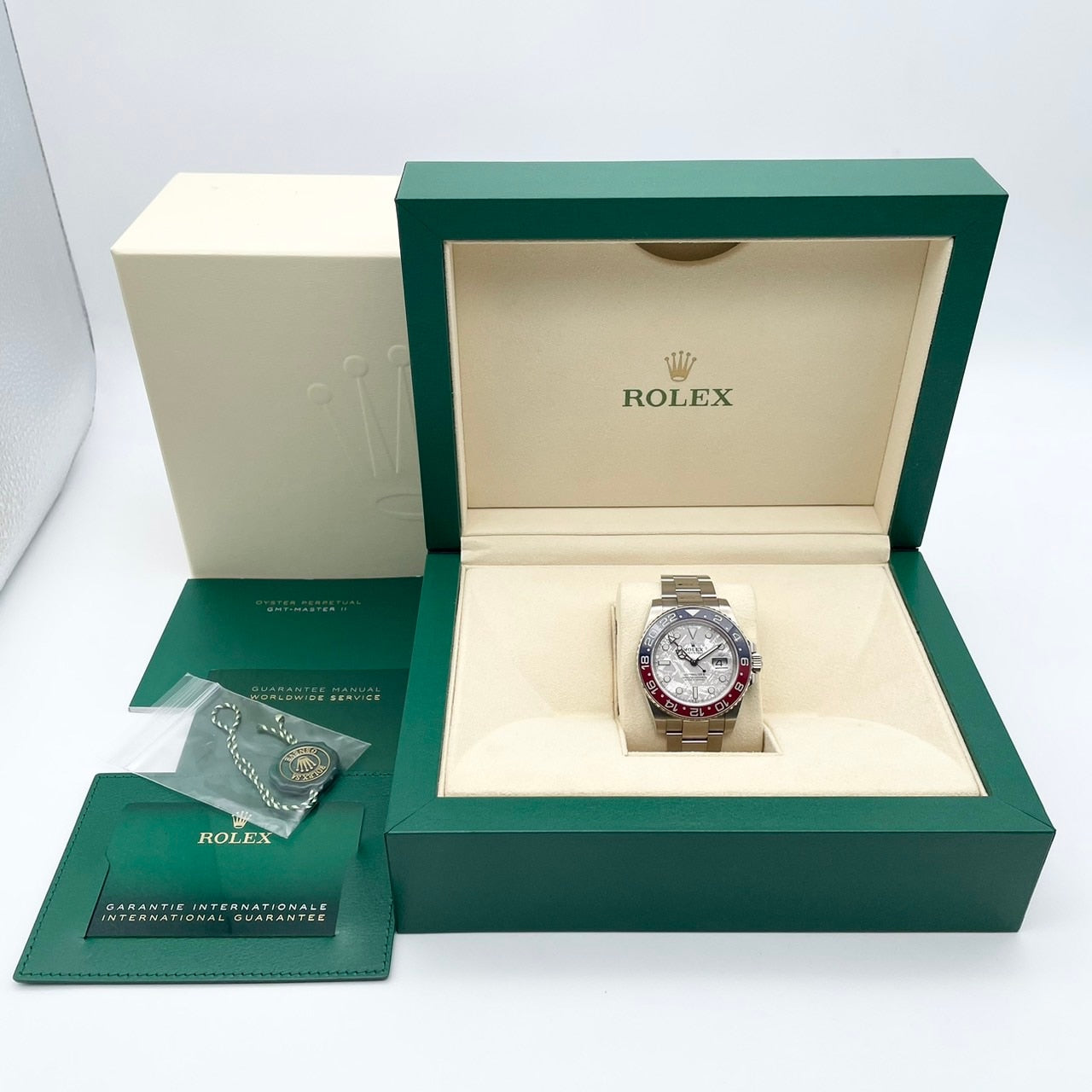 롤렉스 GMT 마스터 II 126719Blro Meteorite White Gold 40mm
