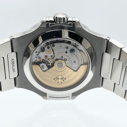 사전 소유의 Patek Philippe Nautilus 연례 달력 5726A-001 Black 40.5mm