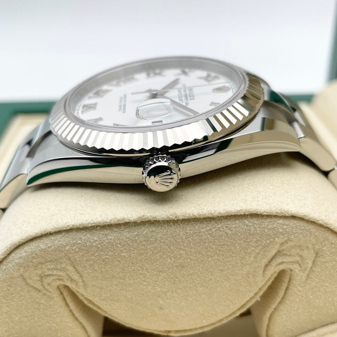 プレオウンド ロレックス デイトジャスト 126334 ホワイトローマン オイスターブレスレット 41mm