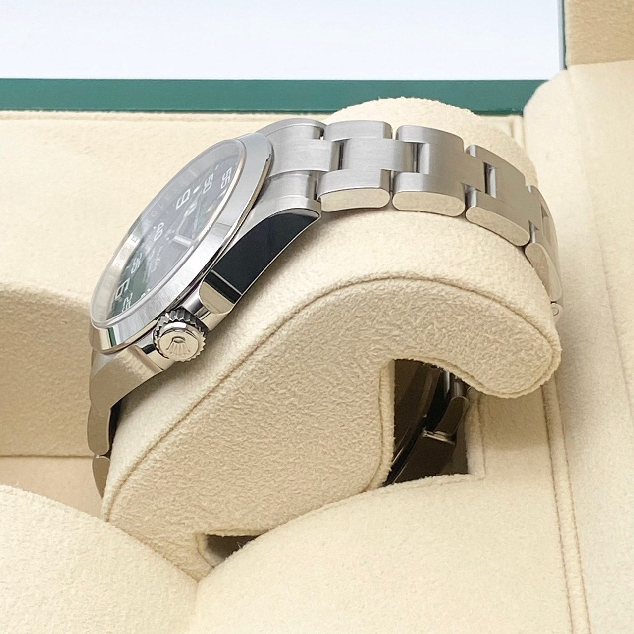 Pre-Owned Rolex Air King 126900 Black 40mm