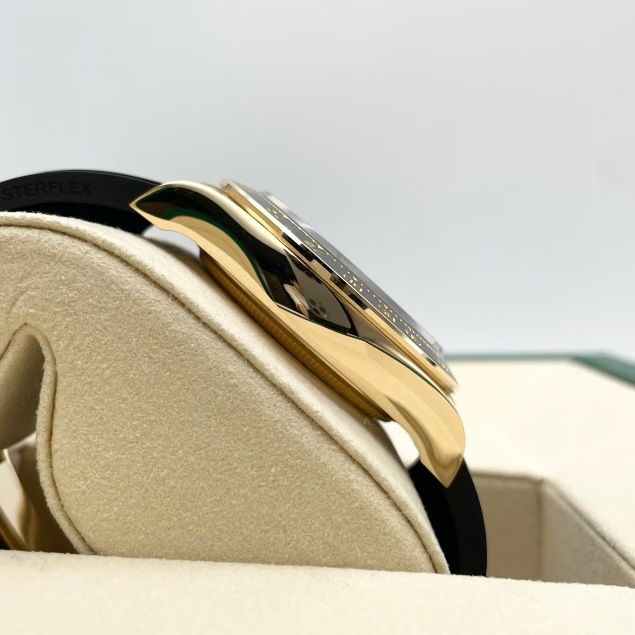 プレオウンド ロレックス デイトナ 126518LNG ブラック&シャンパン 8Pダイヤ 40mm