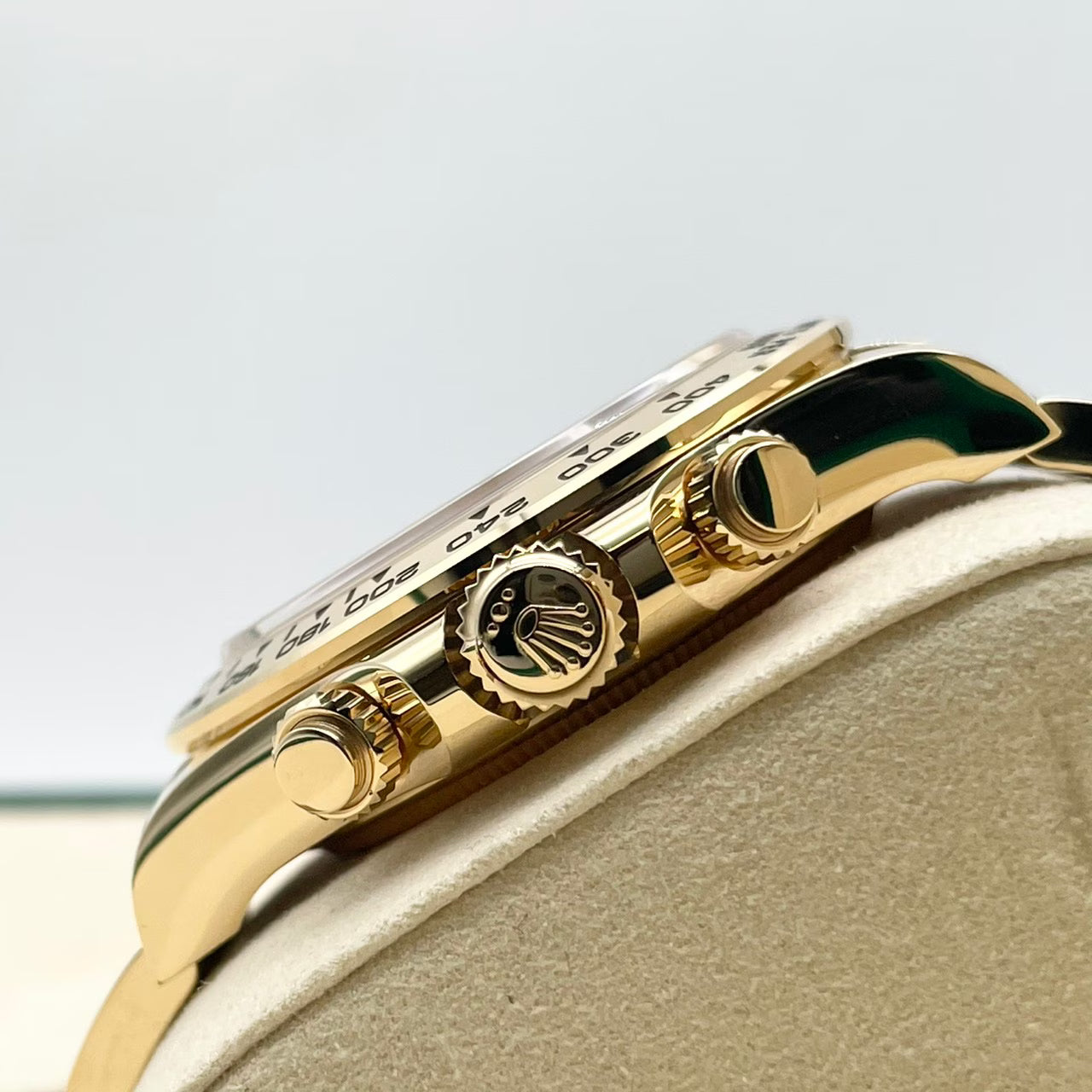 プレオウンド ロレックス デイトナ 126508 ブライトグリーン＆ゴールデン 40mm