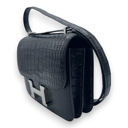 プレオウンドエルメス コンスタンスミニ 18 ノワール アリゲーターマット シルバー金具 Y刻印