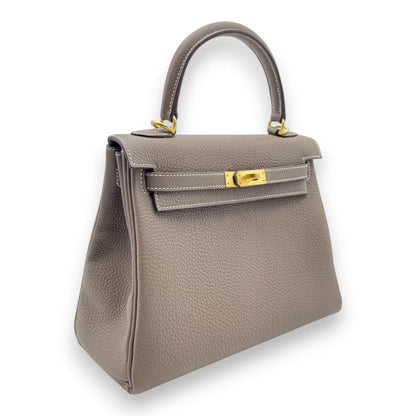 プレオウンドエルメス ケリー 25 エトゥープ トゴ マットゴールド金具 K刻印