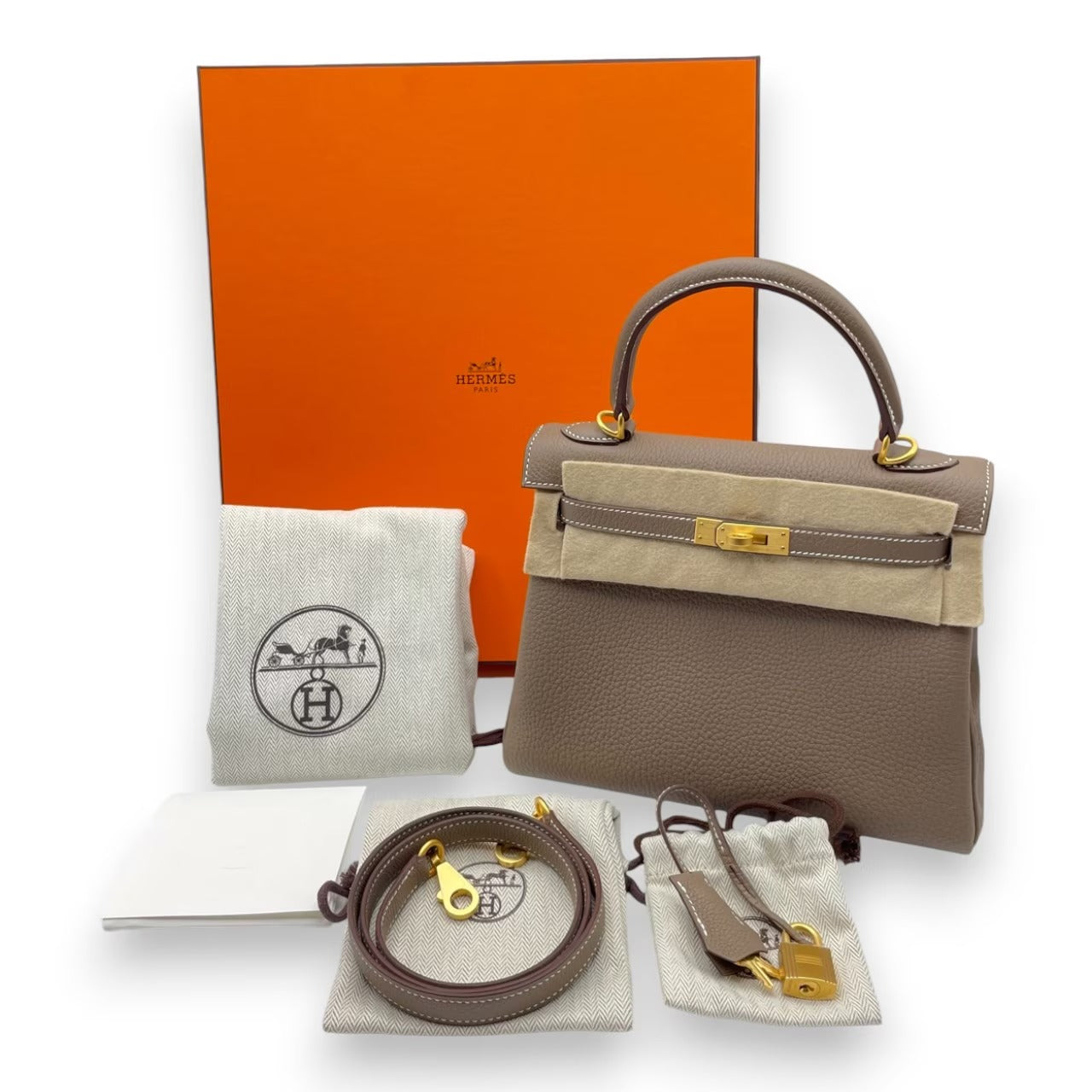 プレオウンドエルメス ケリー 25 エトゥープ トゴ マットゴールド金具 K刻印