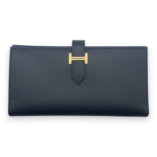 Pre-Owned Hermes Bear Souffle Verso Noir/Blue Navy Epson Gold Hardware W Engraved