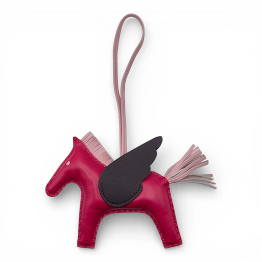 プレオウンドエルメス ペガサスチャーム MM フランボワーズ/ローズサクラ/ルージュセリエ アニョーミロ Z刻印