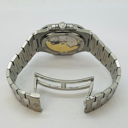 사전 소유의 Patek Philippe Nautilus 5711/1A? 010 스테인리스 스틸 블루
