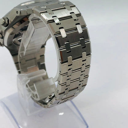 사전 소유의 Audemars Piguet Royal Oak Chronograph 50 주년 기념 모델 26240st.oo.1320st.02