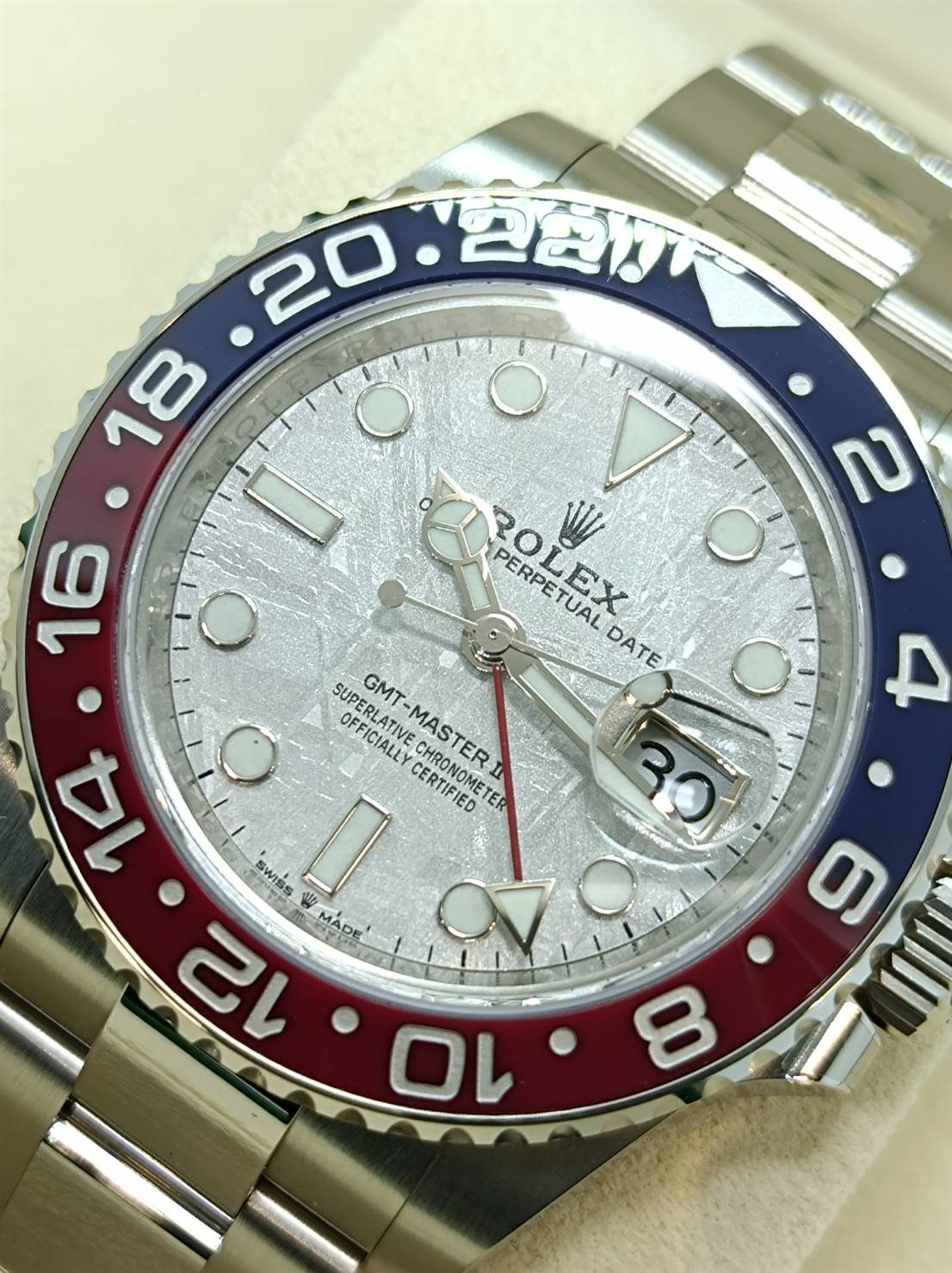 롤렉스 GMT 마스터 II 126719Blro 굴 팔찌 유성 화이트 골드