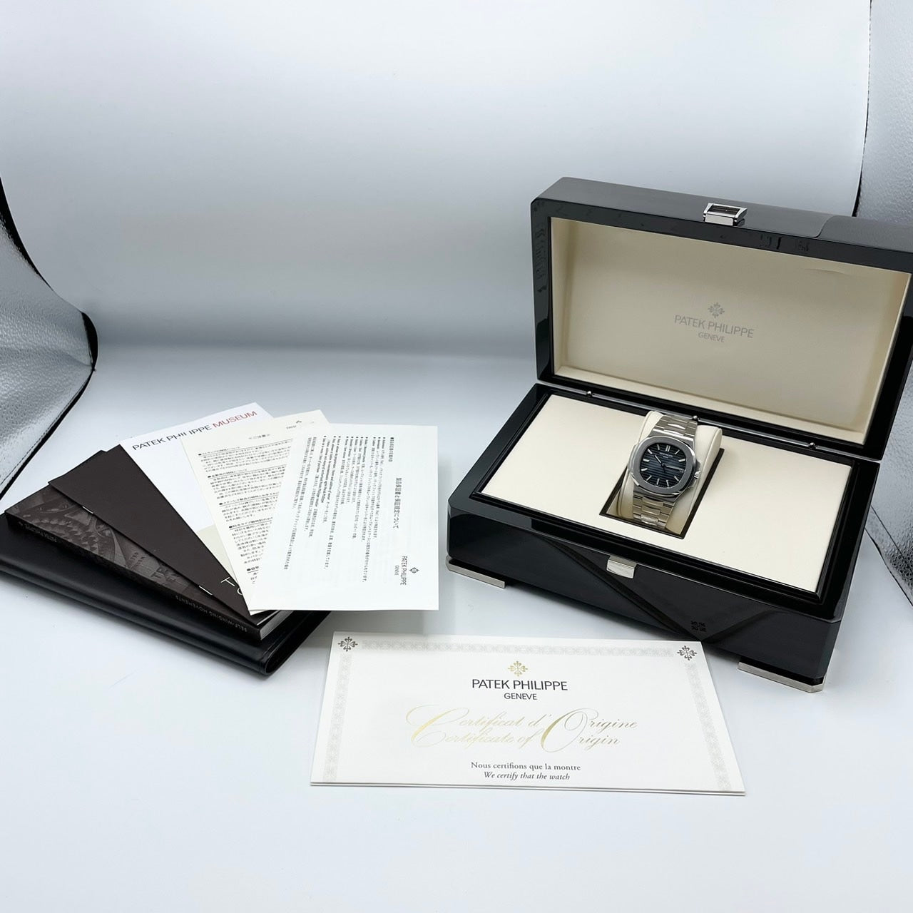 Pre-Owned Patek Philippe Nautilus 5711/1A?010 Stainless Steel Black/Blue 40mm