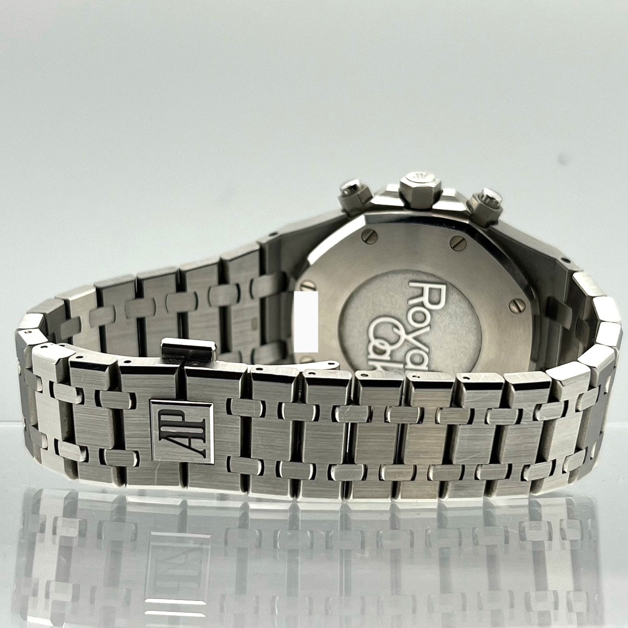 Pre-Owned Audemars Piguet Royal Oak 26331ST.OO.1220ST.02 Black Stainless Steel 41mm