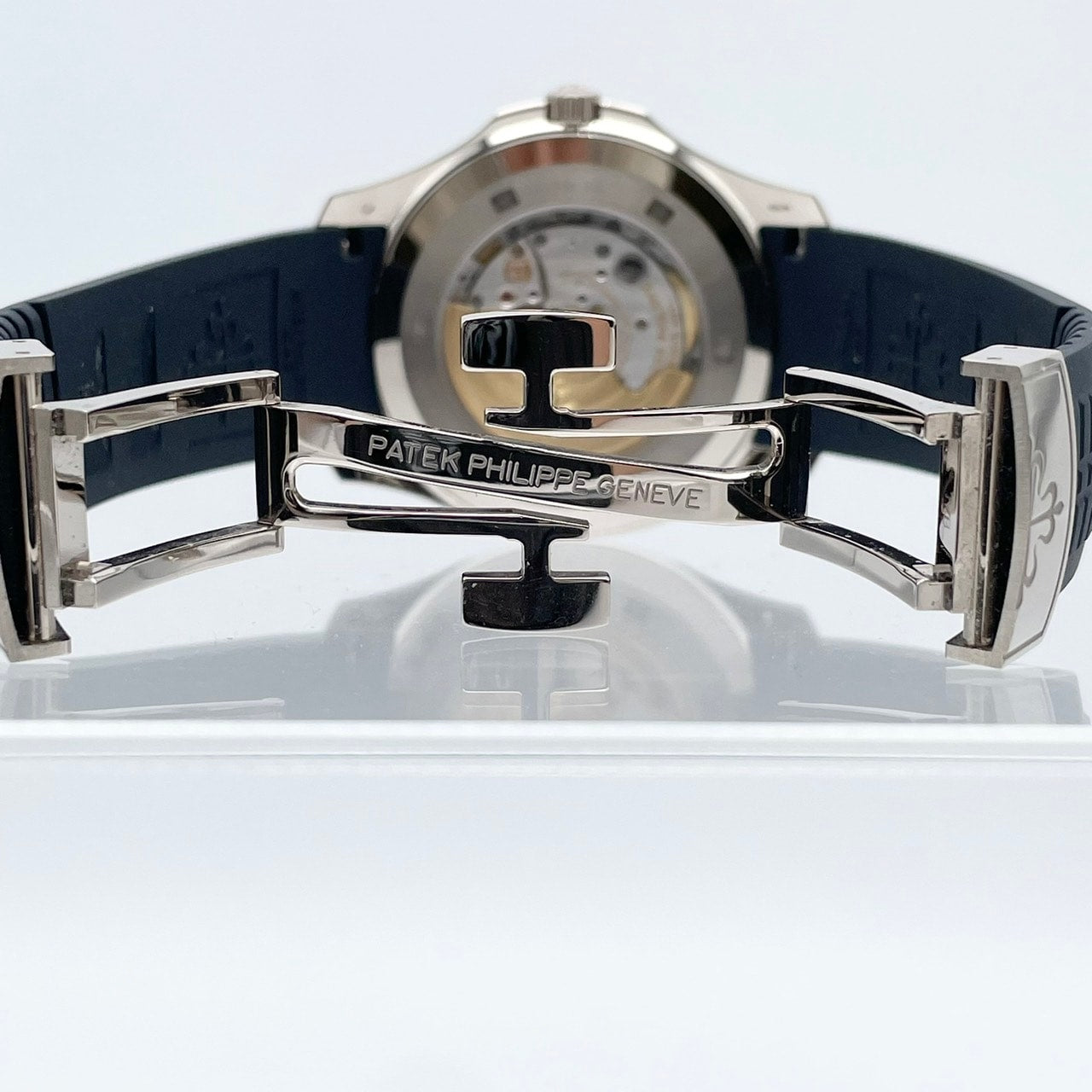 Pre-Owned Patek Philippe Aquanaut 5168G-001 Blue 42.2mm