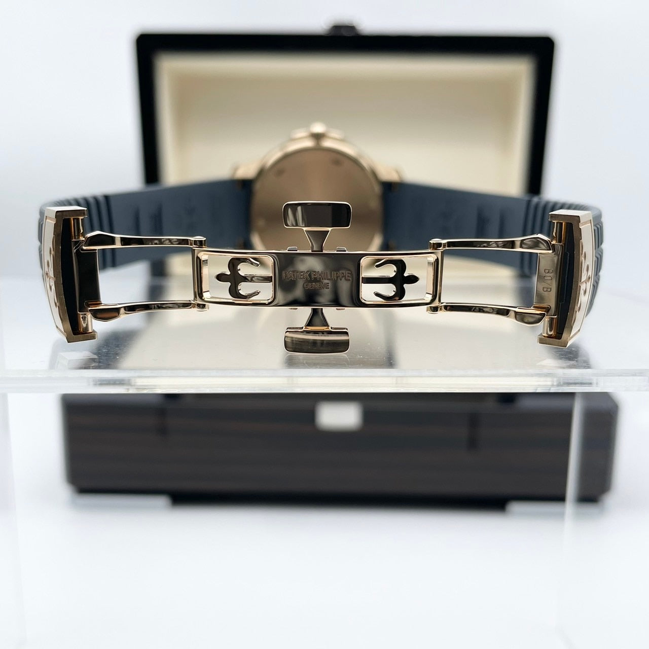 Pre-Owned Patek Philippe Aquanaut 5269R-001 Blue 38.8mm