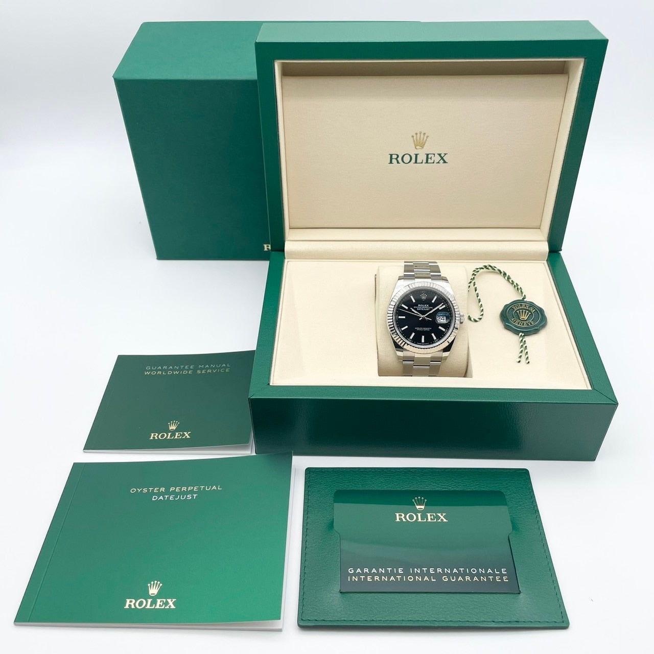 プレオウンド ロレックス デイトジャスト 126334 ブラックオイスターブレスレット 41mm
