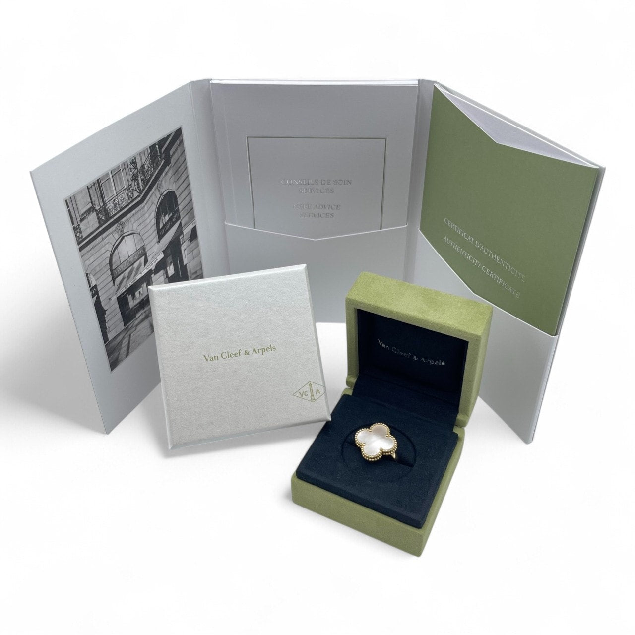 プレオウンドヴァンクリーフ＆アーペル マジック アルハンブラ リング VCARF78955 マザーオブパール イエローゴールド 14号