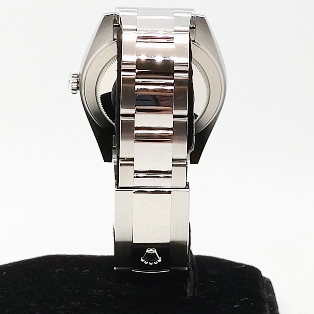 Pre-Owned Rolex Datejust 126334 Fluted motif Oyster bracelet Bright blue