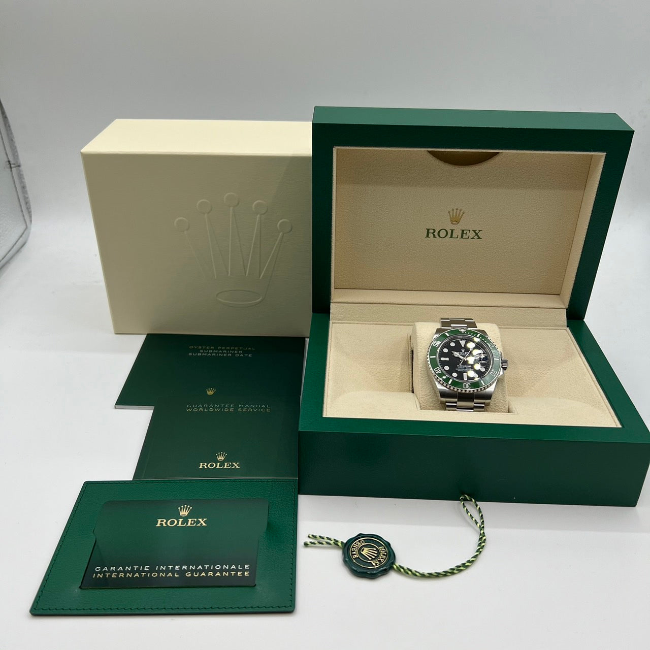 Pre-Owned Rolex Submariner Date 126610LV Oyster Bracelet Black Green 41mm