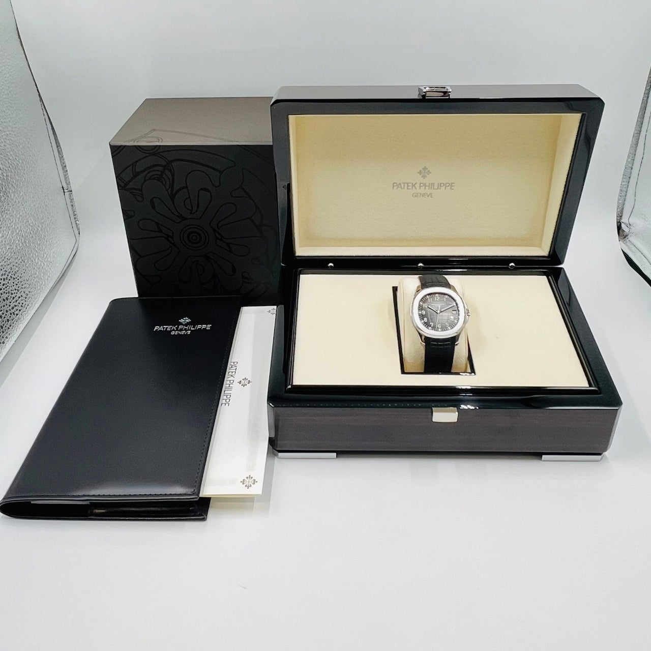 Pre-Owned Patek Philippe Aquanaut 5167A-001 Black [No Rubber Cut]