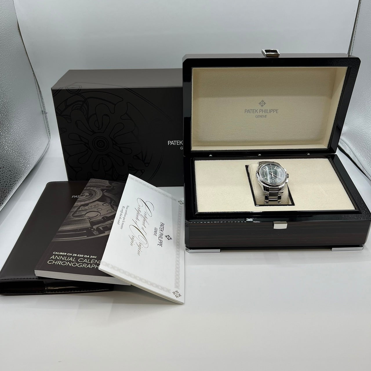 Pre-Owned Patek Philippe Complication 5905/1A-001 Olive Green Soleil 42mm