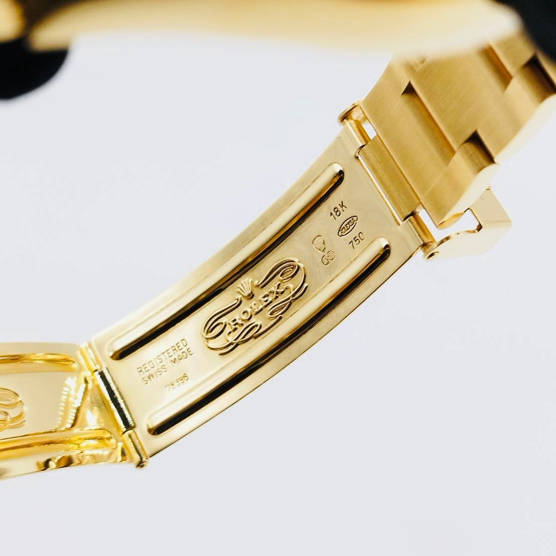[反向6英寸配備了著名的El Primero機器]勞力士Daytona 16528G香檳8P鑽石40mm