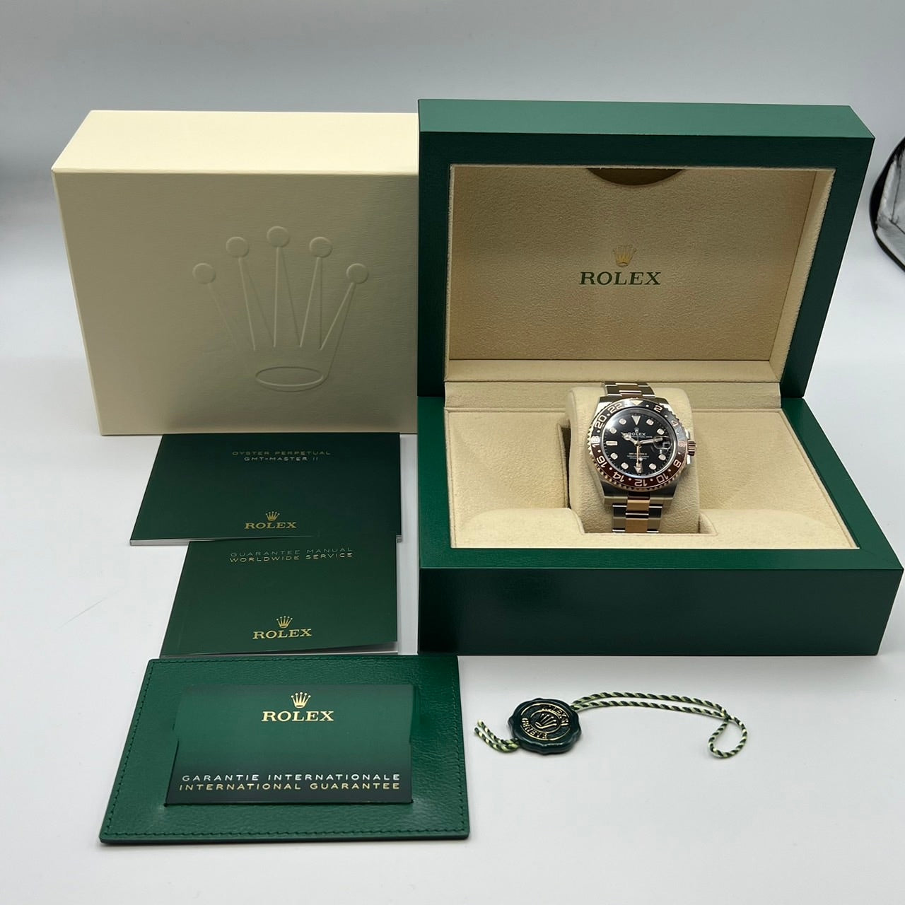롤렉스 GMT 마스터 II 126711CHNR Black 40mm