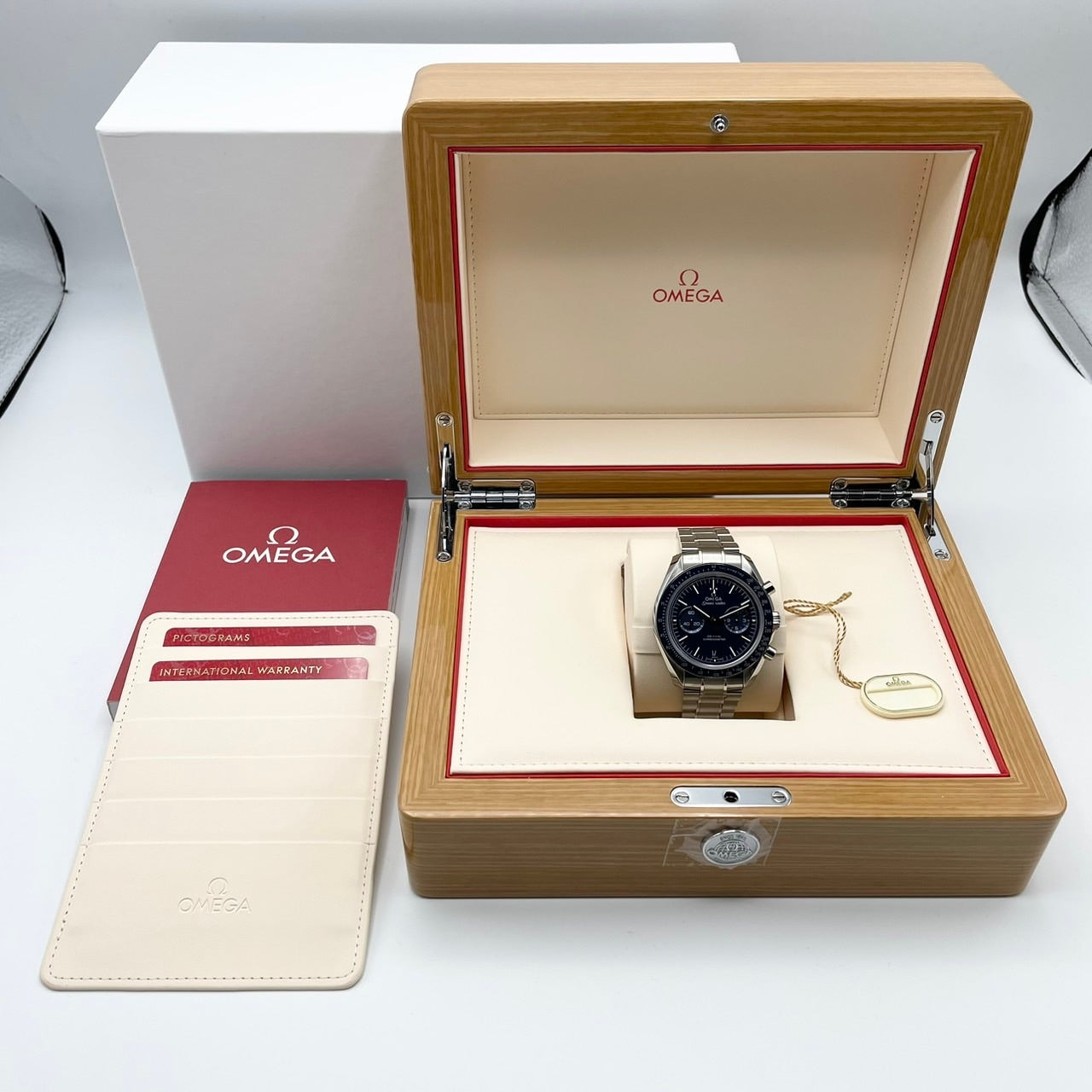 Pre-Owned Omega Speedmaster 311.90.44.51.03.001 Blue 44mm