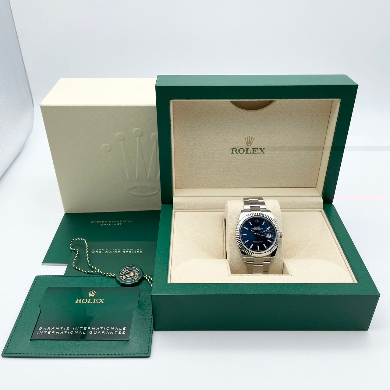 プレオウンド ロレックス デイトジャスト 126334 オイスターブレス ブライトブルー フルーテッドベゼル41ｍｍ