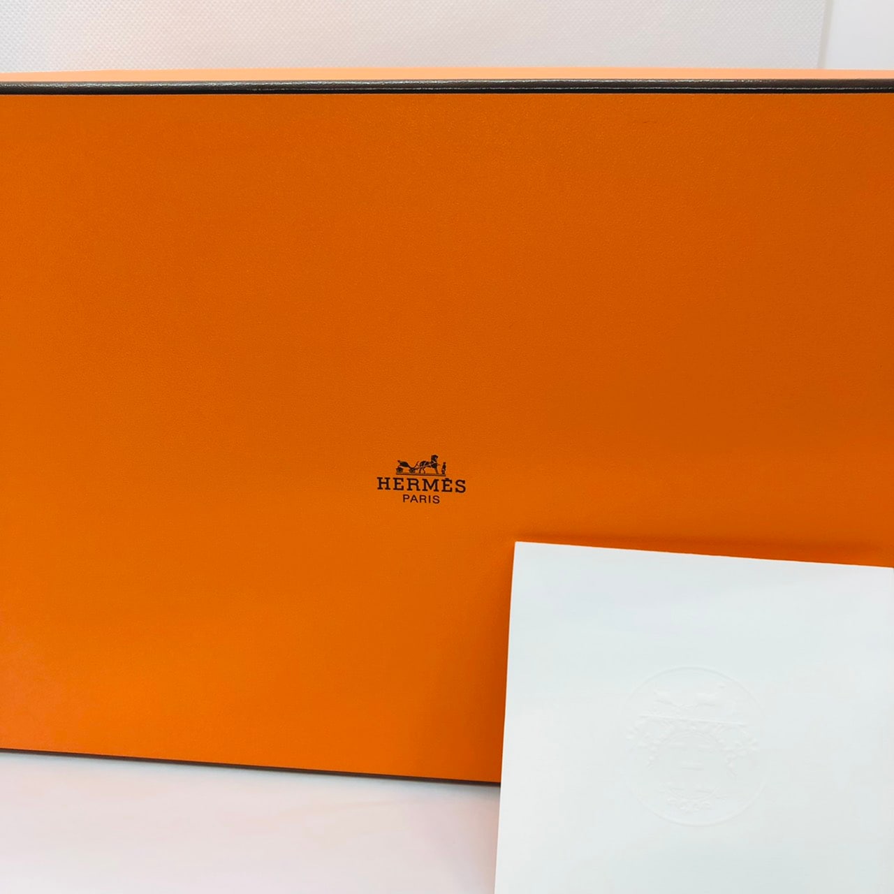 Pre-Owned Hermes Geta Chevre U Engraved Etoup