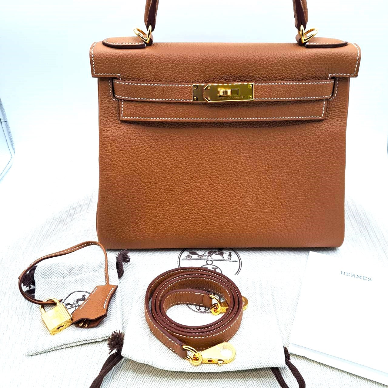 [산타 클로스가 여기 있습니다] ♪Hermes Kelly 28 Gold Togo Gold Hardware B가 새겨 져 있습니다