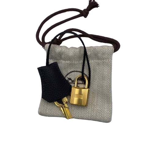 Hermes Birkin 25 Noir Togo Gold Hardware B가 새겨 져 있습니다