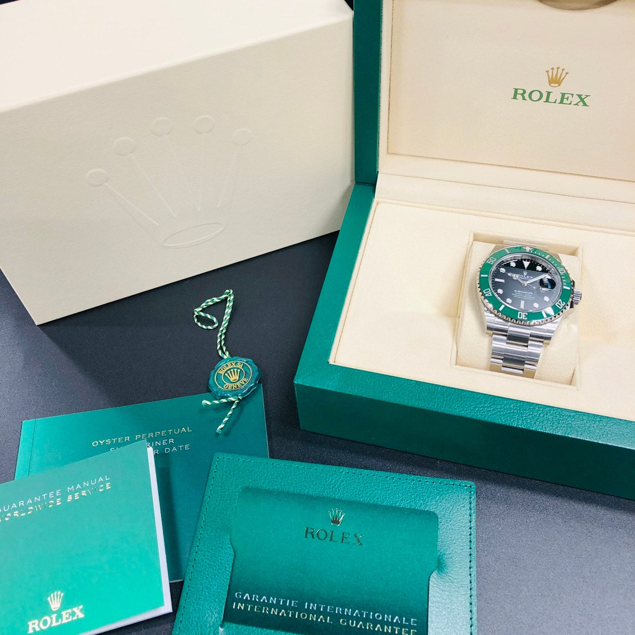 Pre-Owned Rolex Submariner Date 126610LV Oyster Bracelet Black Green