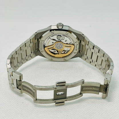 사전 소유의 Audemars Piguet Royal Oak Black 15500st.oo.1220st.03