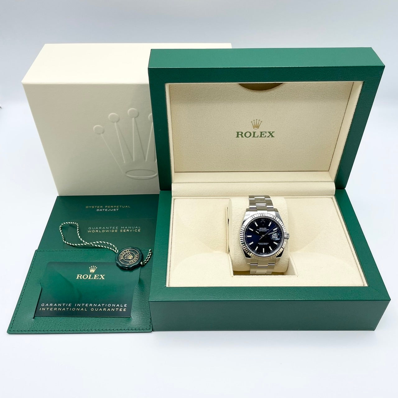 プレオウンド ロレックス デイトジャスト 126334 オイスターブレス ブライトブルー フルーテッドベゼル41ｍｍ