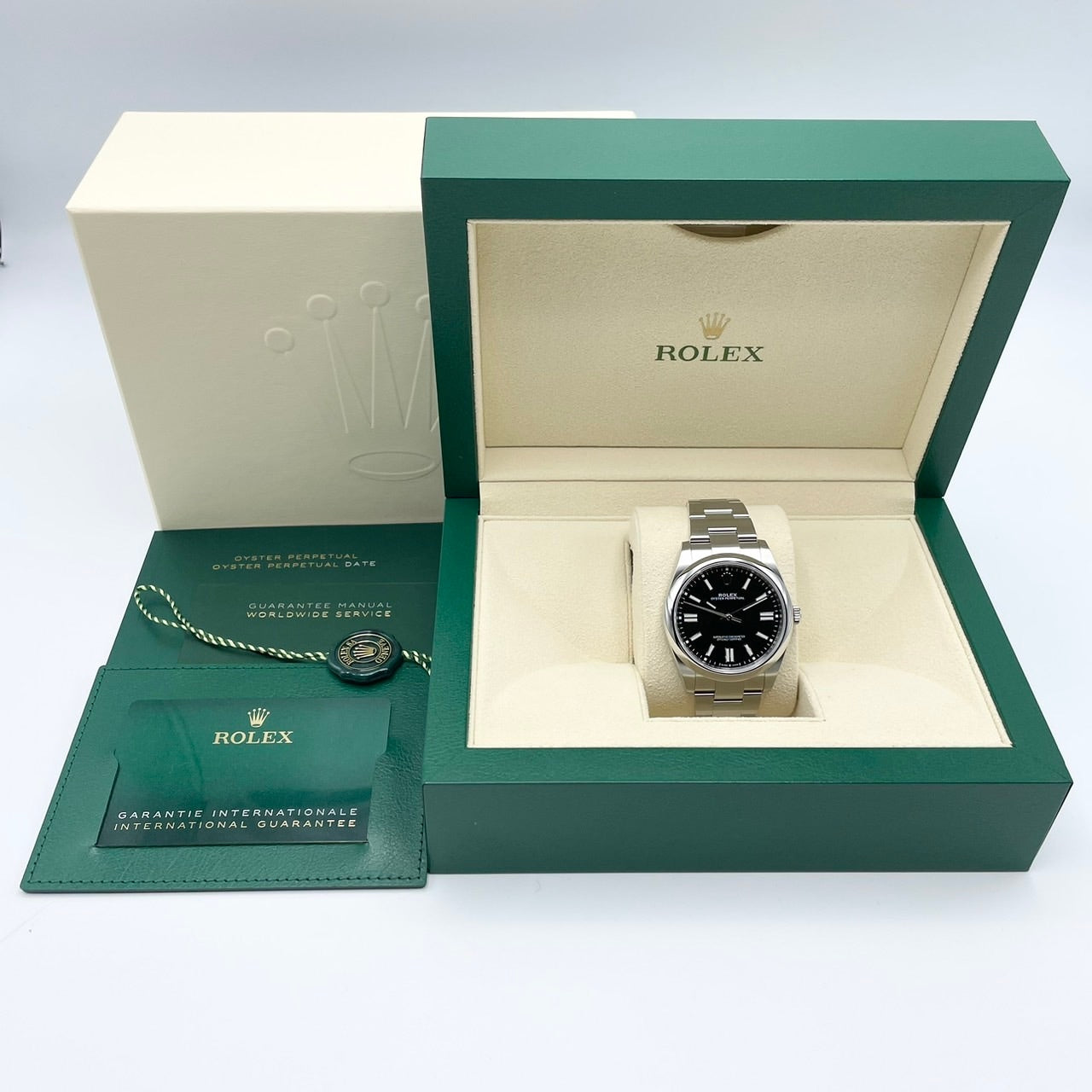 Pre-Owned Rolex Oyster Perpetual 124300 Oyster Bracelet Black 41mm